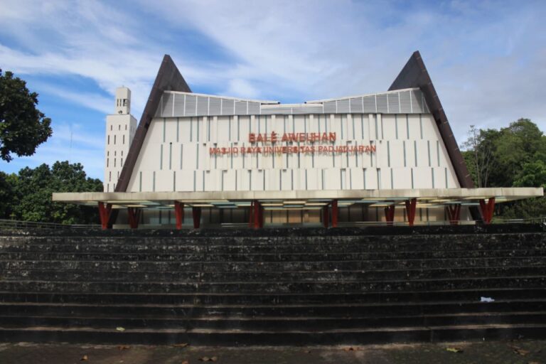 Masjid Raya Unpad